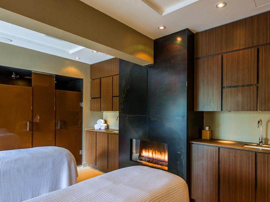 Taboo Muskoka Hotel Gravenhurst