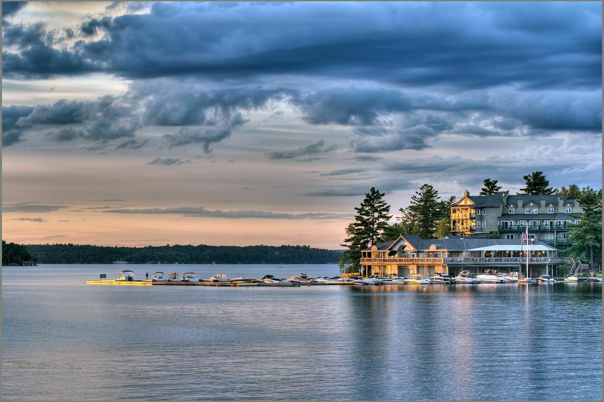 Hotel Taboo Muskoka Gravenhurst